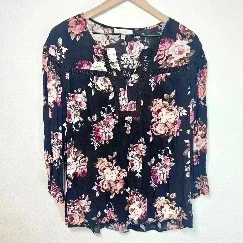 Pale Sky Women's 3/4 Sleeve Black Crochet Accent Floral Blouse Size Large